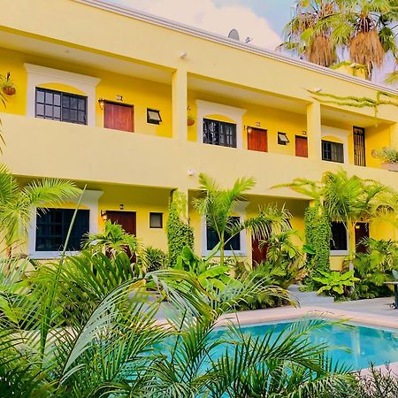 Gallo Azul Hotel, En El Corazon De Todos Santos Exterior photo